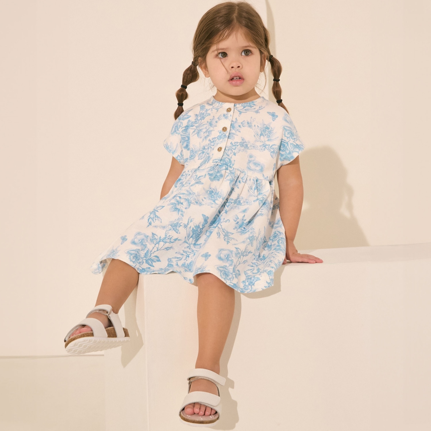 TRENDING: FLORAL