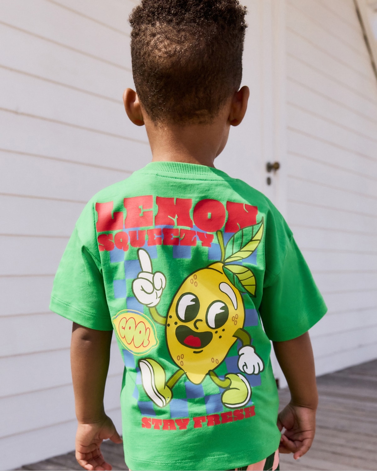 GRAPHIC TEES