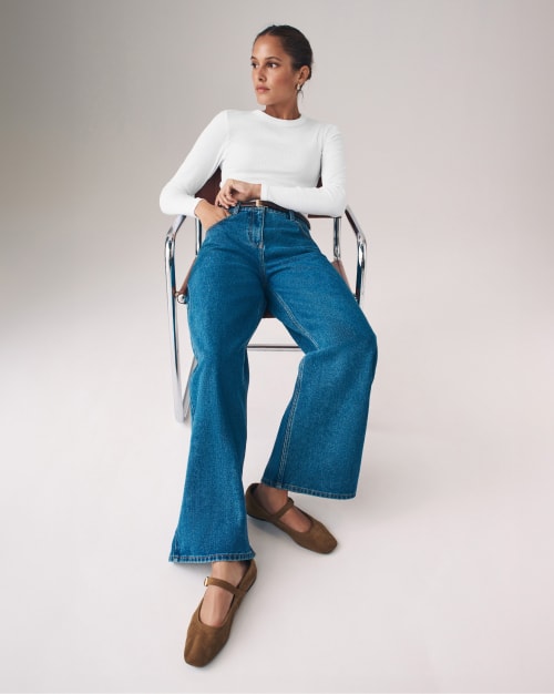 WOMEN'S COLLECTION