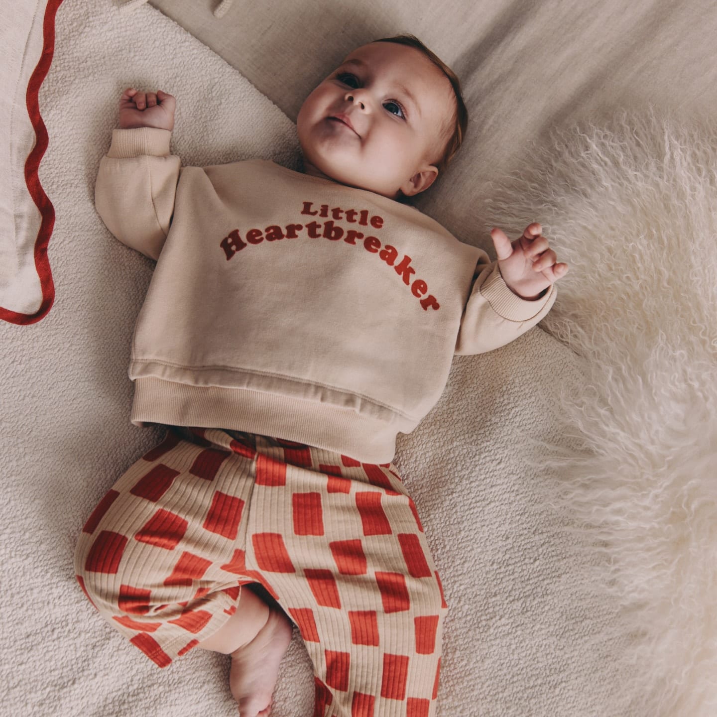 Conjuntos e roupas para bebês