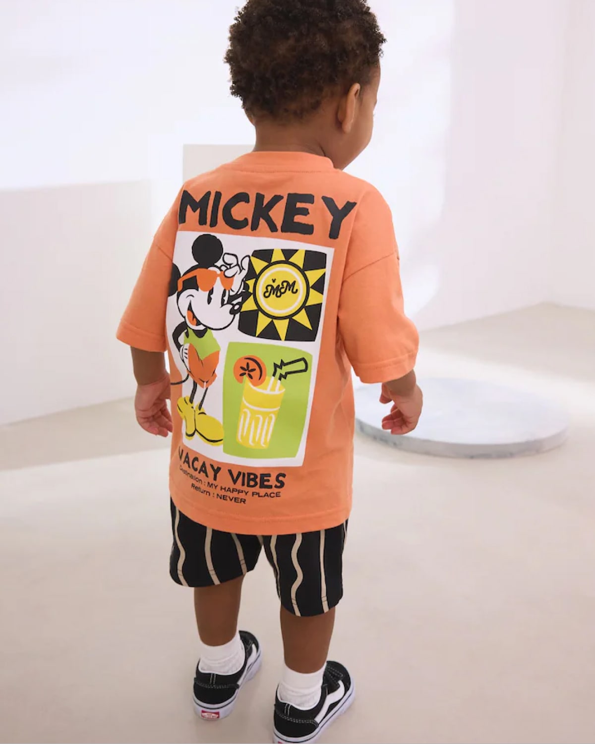 Tops & T-shirts