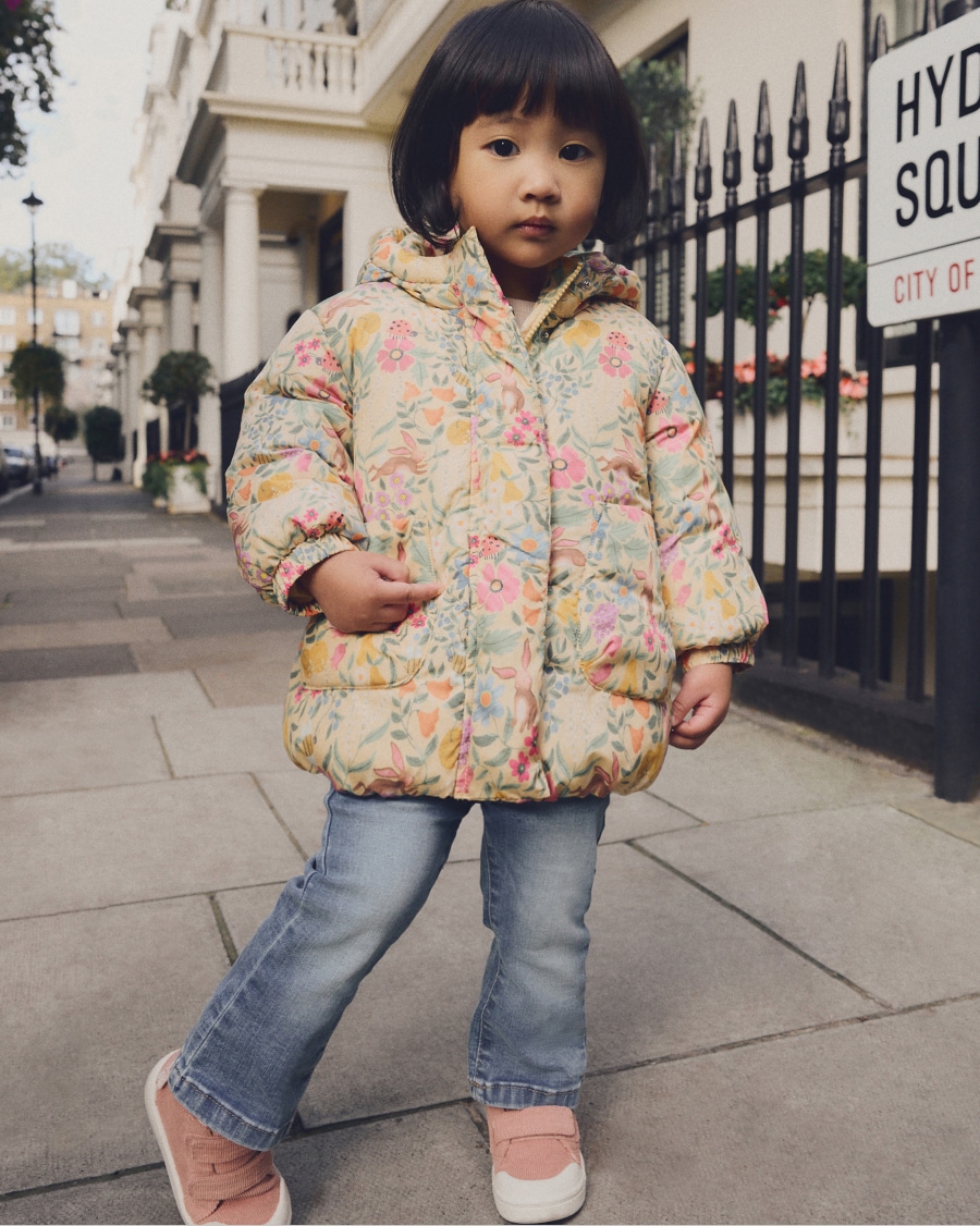 COATS & JACKETS
